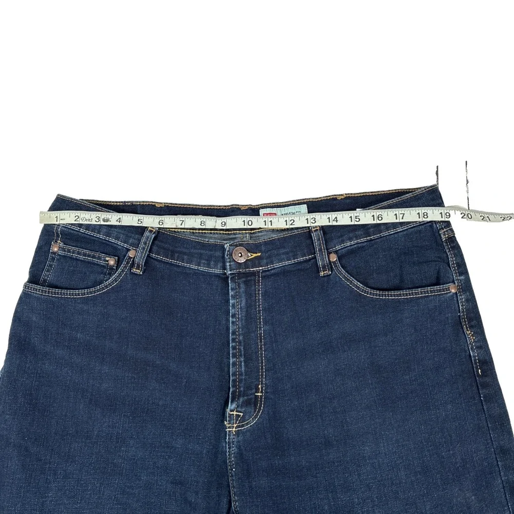 New Mens Wrangler Athletic Fit Tapered Denim Jeans Size 38x32 NWOT Dark Wash